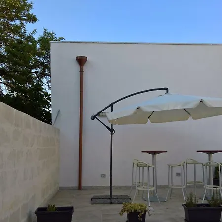 Rainbow Guest house Torre Lapillo